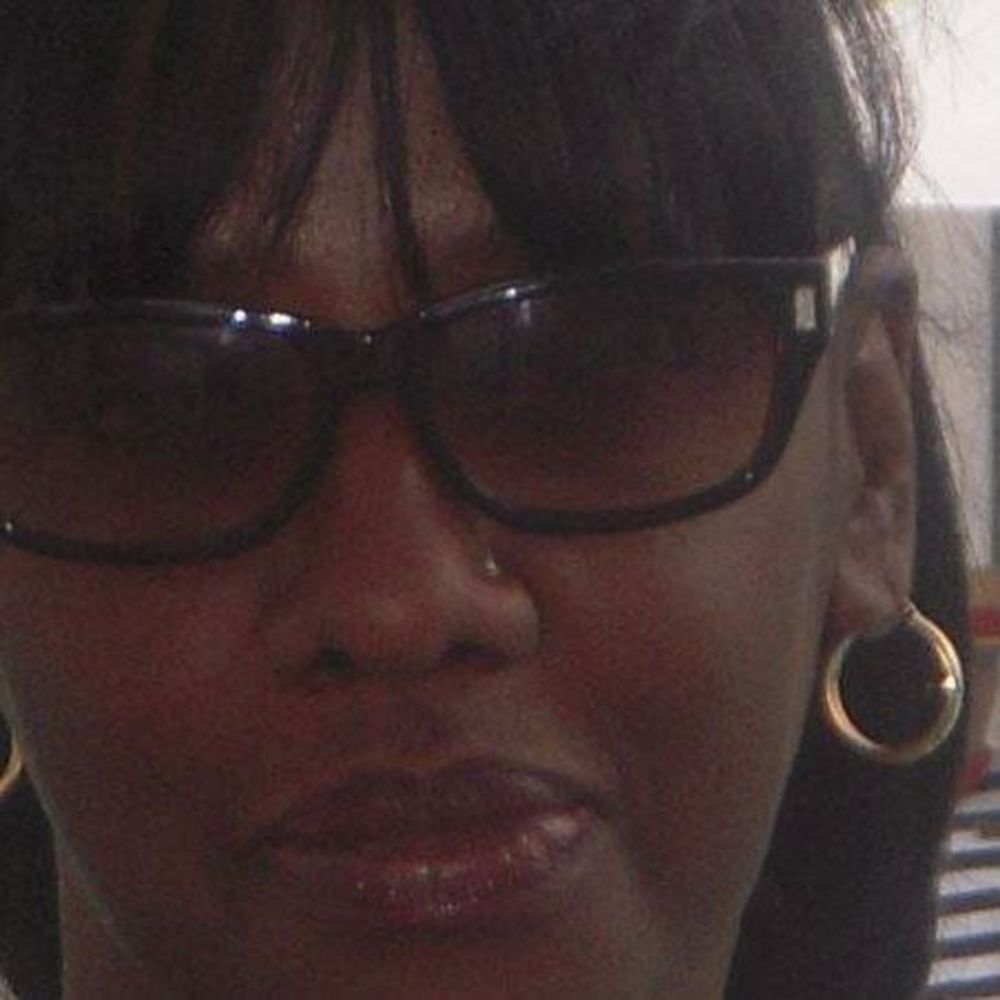 Meet your Posher, Angela